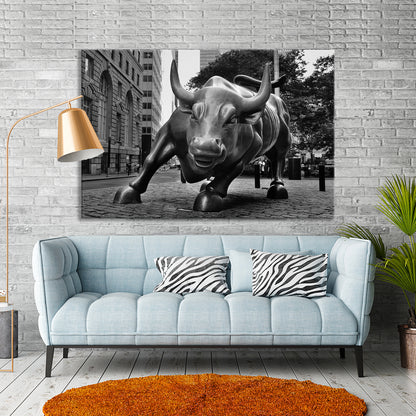 Black And White Wall Street Bull, New York Bull Statue, Charging Bull - PPL-65