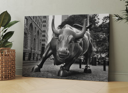 Black And White Wall Street Bull, New York Bull Statue, Charging Bull - PPL-65