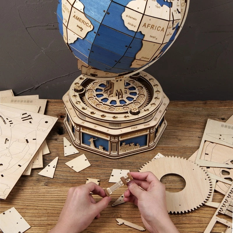 Globe Earth 567pcs 3D Wooden Puzzle Games Ocean Map Ball Assemble Model Toys Xms Gift for Children Boys